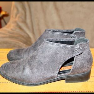 Womens Rocket Dog Booties in Gray no tie Excellent Condition!!